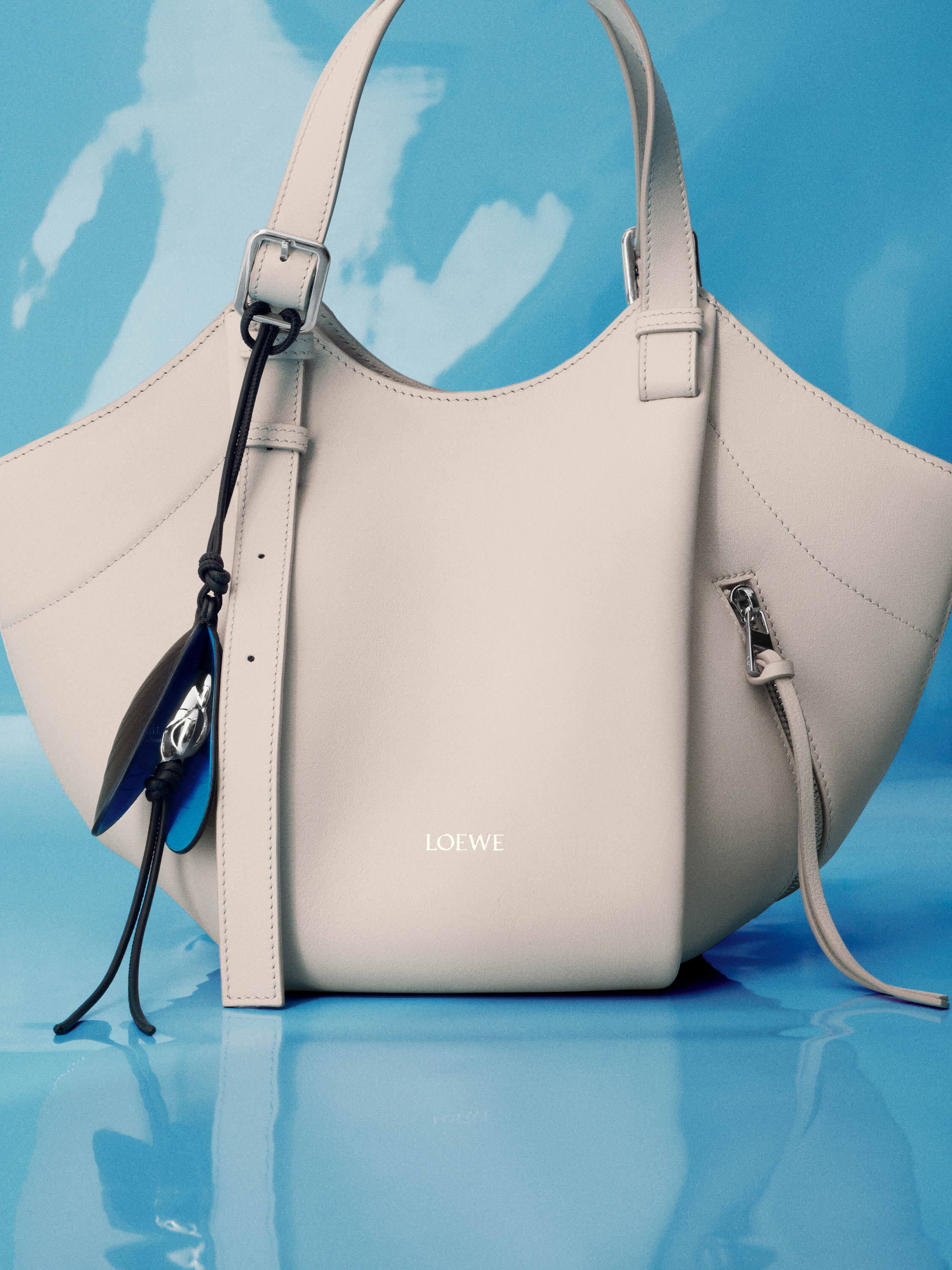 ウィメンズ ラグジュアリーハンモックバッグ - LOEWE Japan official